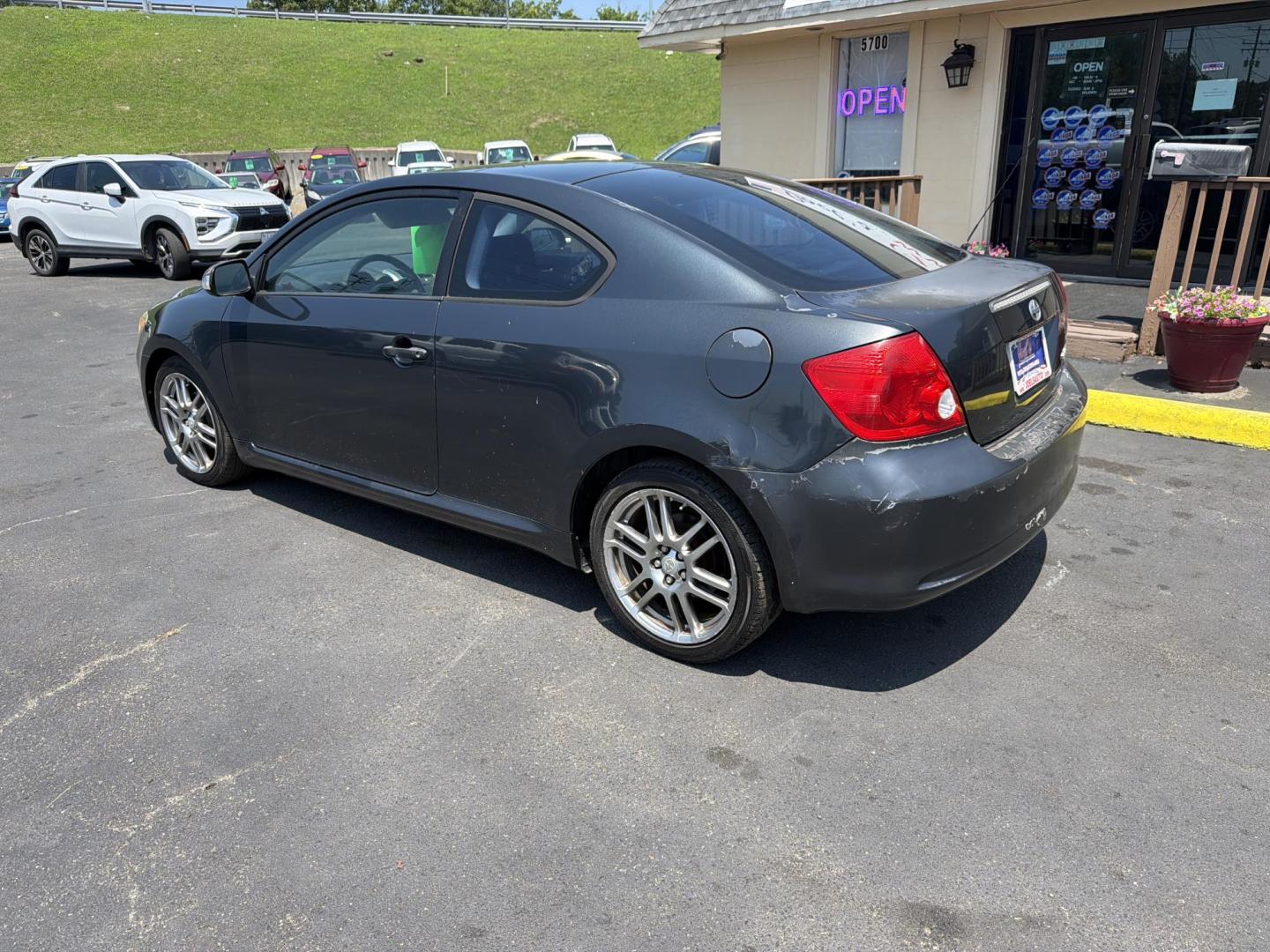 2007 Gray Scion tC Sport Coupe (JTKDE167870) with an 2.4L L4 DOHC 16V engine, located at 5700 Curlew Drive, Norfolk, VA, 23502, (757) 455-6330, 36.841885, -76.209412- Photo#1