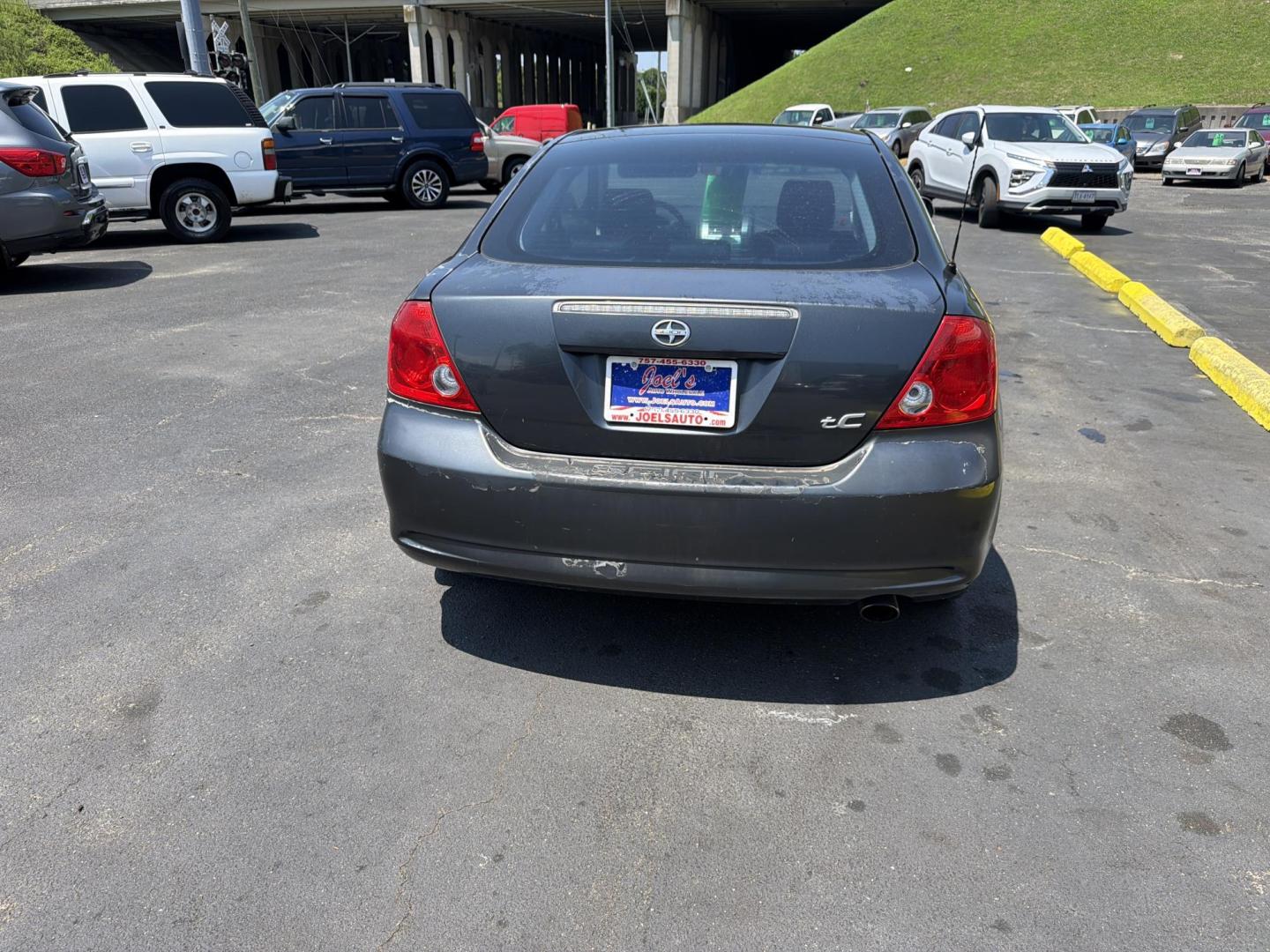 2007 Gray Scion tC Sport Coupe (JTKDE167870) with an 2.4L L4 DOHC 16V engine, located at 5700 Curlew Drive, Norfolk, VA, 23502, (757) 455-6330, 36.841885, -76.209412- Photo#2
