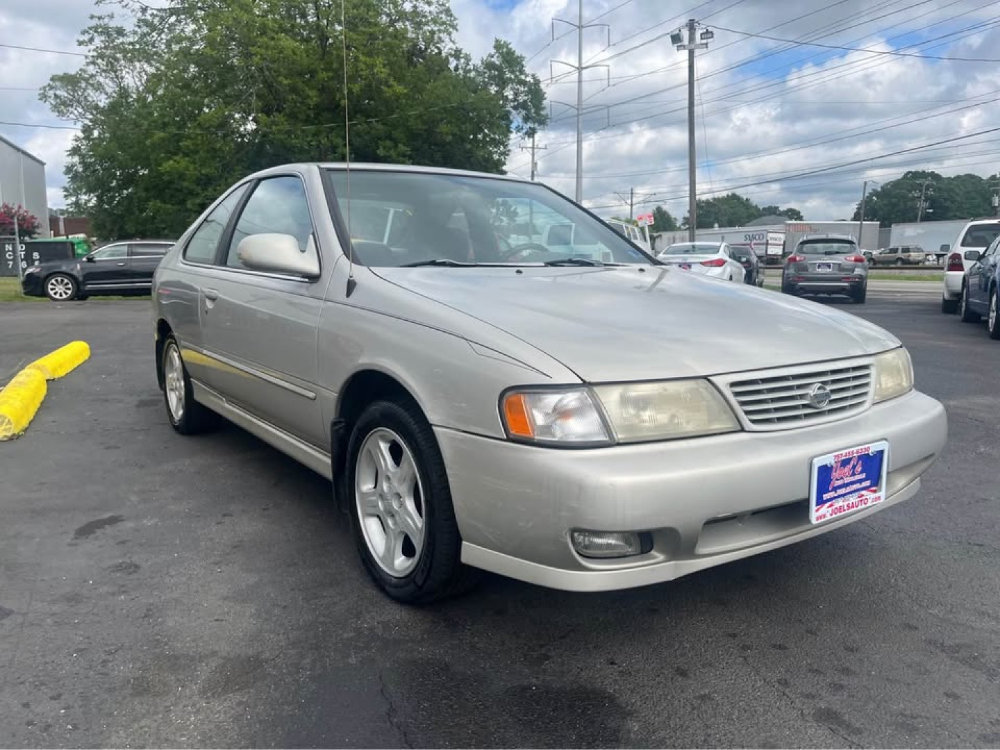 1997 Gray /Black Nissan 200SX SE-R (1N4BB42D5VC) with an 2.0L L4 DOHC 16V engine, Manual transmission, located at 5700 Curlew Drive, Norfolk, VA, 23502, (757) 455-6330, 36.841885, -76.209412 - CASH DEAL NO IN HOUSE FINANCING AVAILABLE -1997 Nissan 200SX SE-R -90k original miles -5 speed manual transmission -New state inspection -No issues -Ready for a new owner -Virginia dealer $250 processing fee INCLUDED IN PRICE- Photo#1