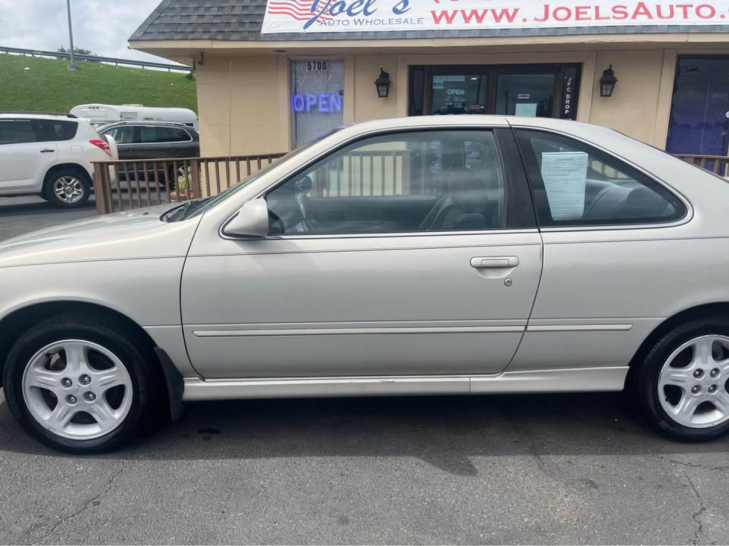 1997 Gray /Black Nissan 200SX SE-R (1N4BB42D5VC) with an 2.0L L4 DOHC 16V engine, Manual transmission, located at 5700 Curlew Drive, Norfolk, VA, 23502, (757) 455-6330, 36.841885, -76.209412 - CASH DEAL NO IN HOUSE FINANCING AVAILABLE -1997 Nissan 200SX SE-R -90k original miles -5 speed manual transmission -New state inspection -No issues -Ready for a new owner -Virginia dealer $250 processing fee INCLUDED IN PRICE- Photo#5