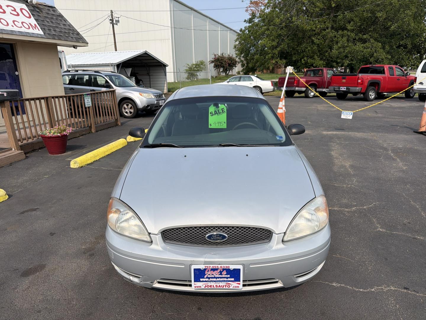 2007 Ford Taurus SE (1FAFP53UX7A) with an 3.0L V6 OHV 12V engine, located at 5700 Curlew Drive, Norfolk, VA, 23502, (757) 455-6330, 36.841885, -76.209412- Photo#4