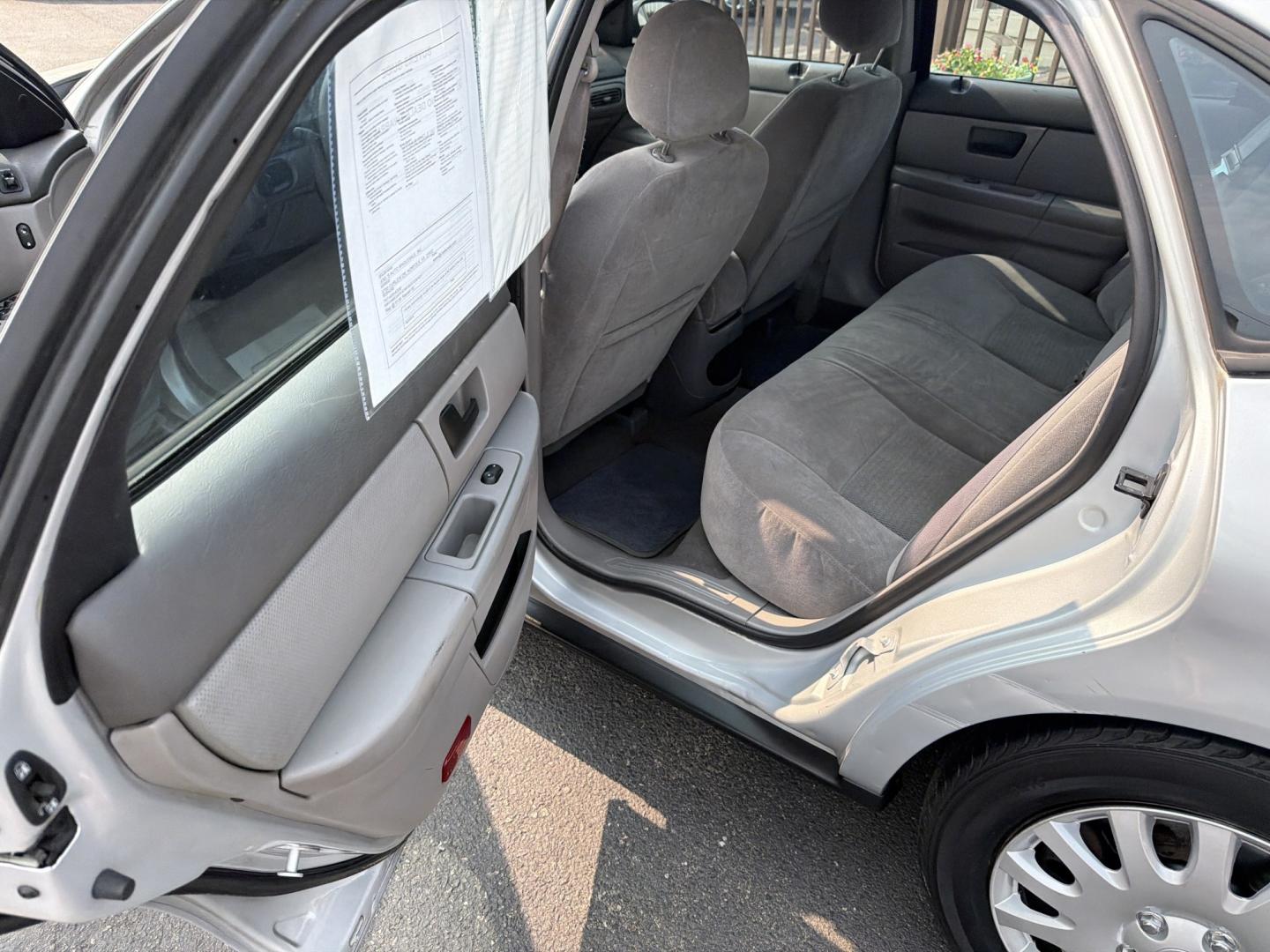 2007 Ford Taurus SE (1FAFP53UX7A) with an 3.0L V6 OHV 12V engine, located at 5700 Curlew Drive, Norfolk, VA, 23502, (757) 455-6330, 36.841885, -76.209412- Photo#7