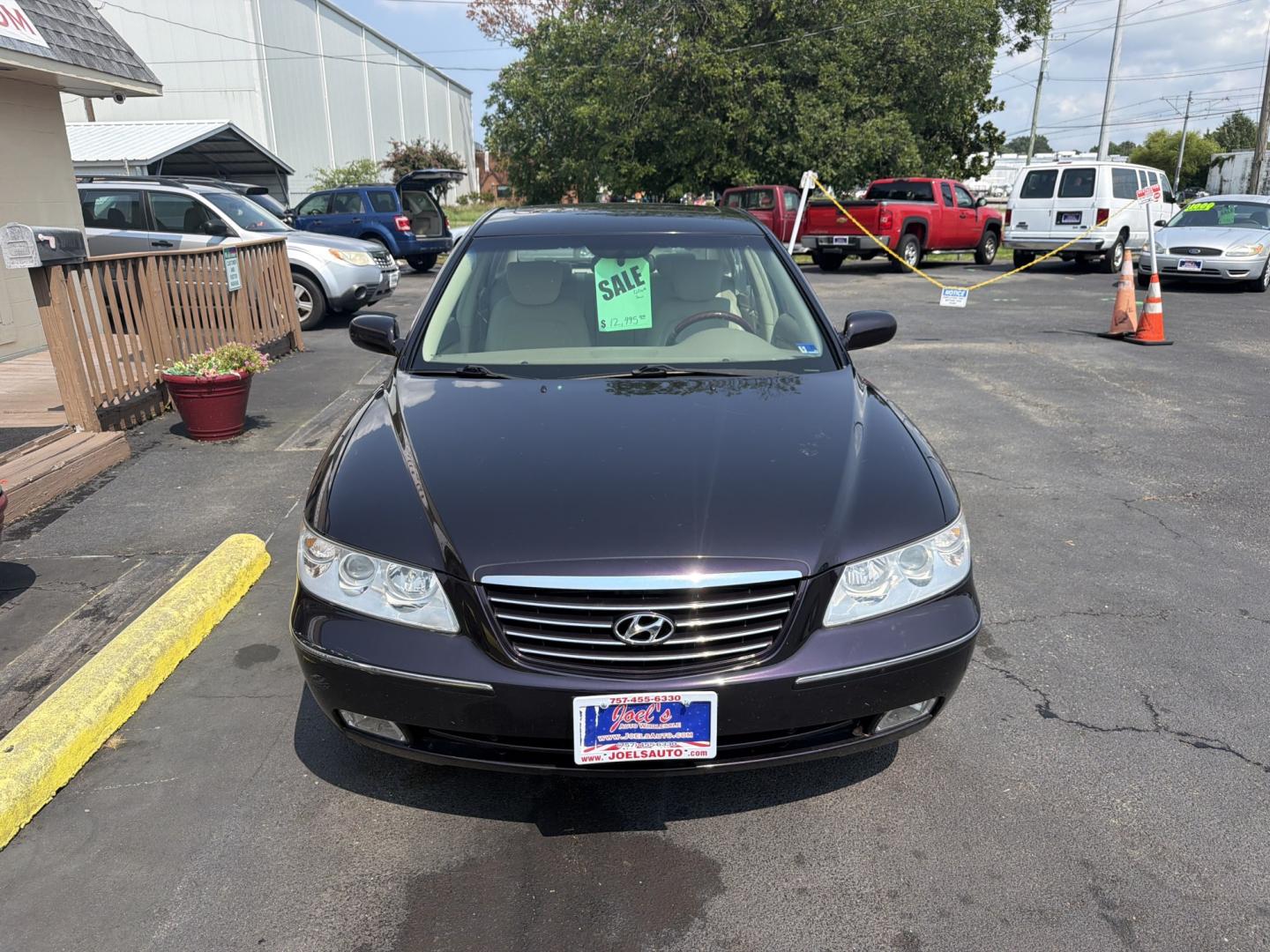2006 Hyundai Azera Limited (KMHFC46F86A) with an 3.8L V6 DOHC 24V engine, 5A OD transmission, located at 5700 Curlew Drive, Norfolk, VA, 23502, (757) 455-6330, 36.841885, -76.209412- Photo#4