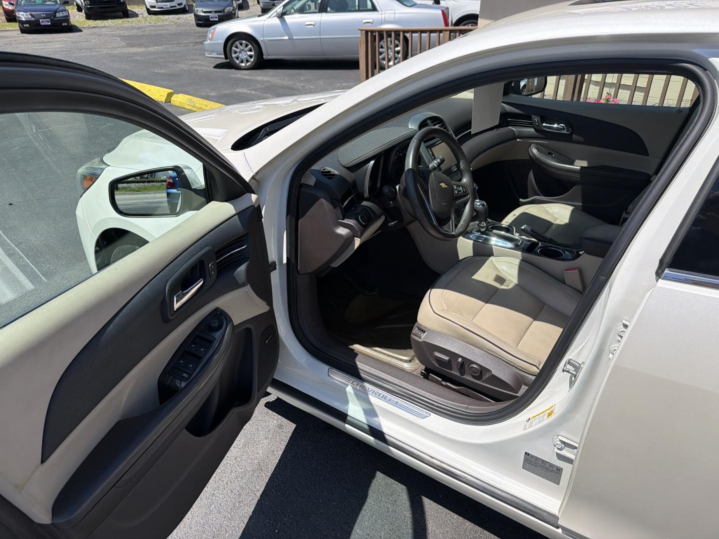 2014 WHITE Chevrolet Malibu 2LZ (1G11J5SX6EF) with an 2.0L L4 DOHC 16V engine, 6A transmission, located at 5700 Curlew Drive, Norfolk, VA, 23502, (757) 455-6330, 36.841885, -76.209412- Photo#5