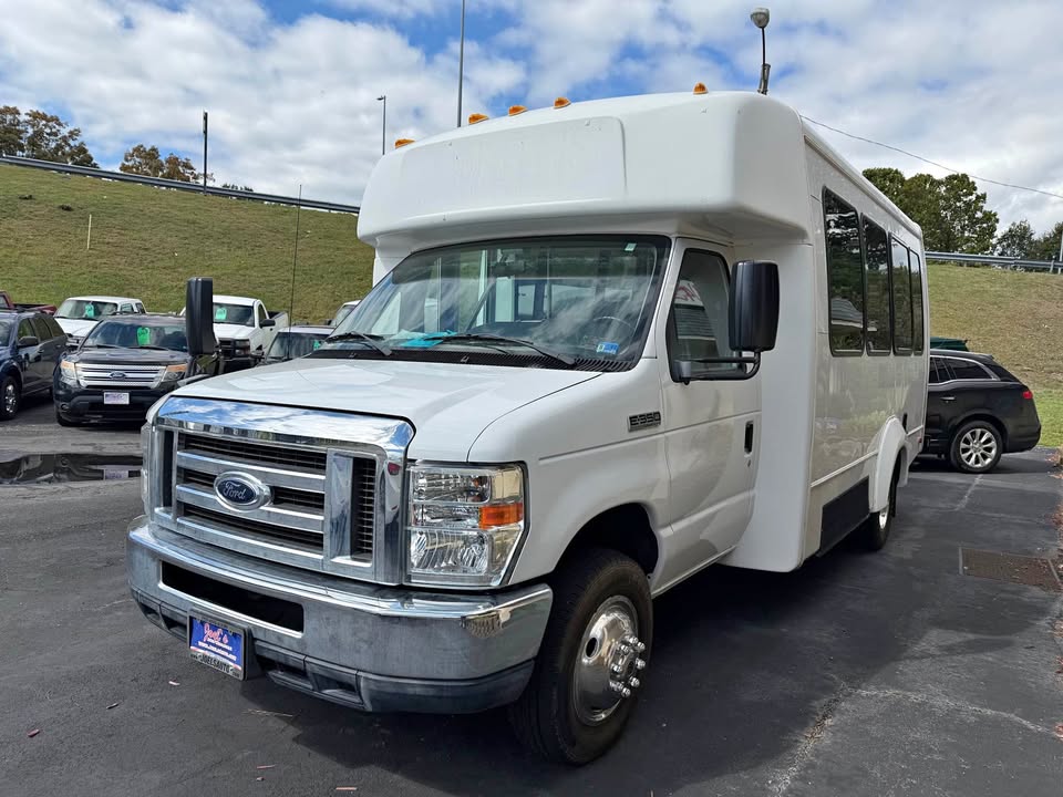 photo of 2012 Ford Econoline E350