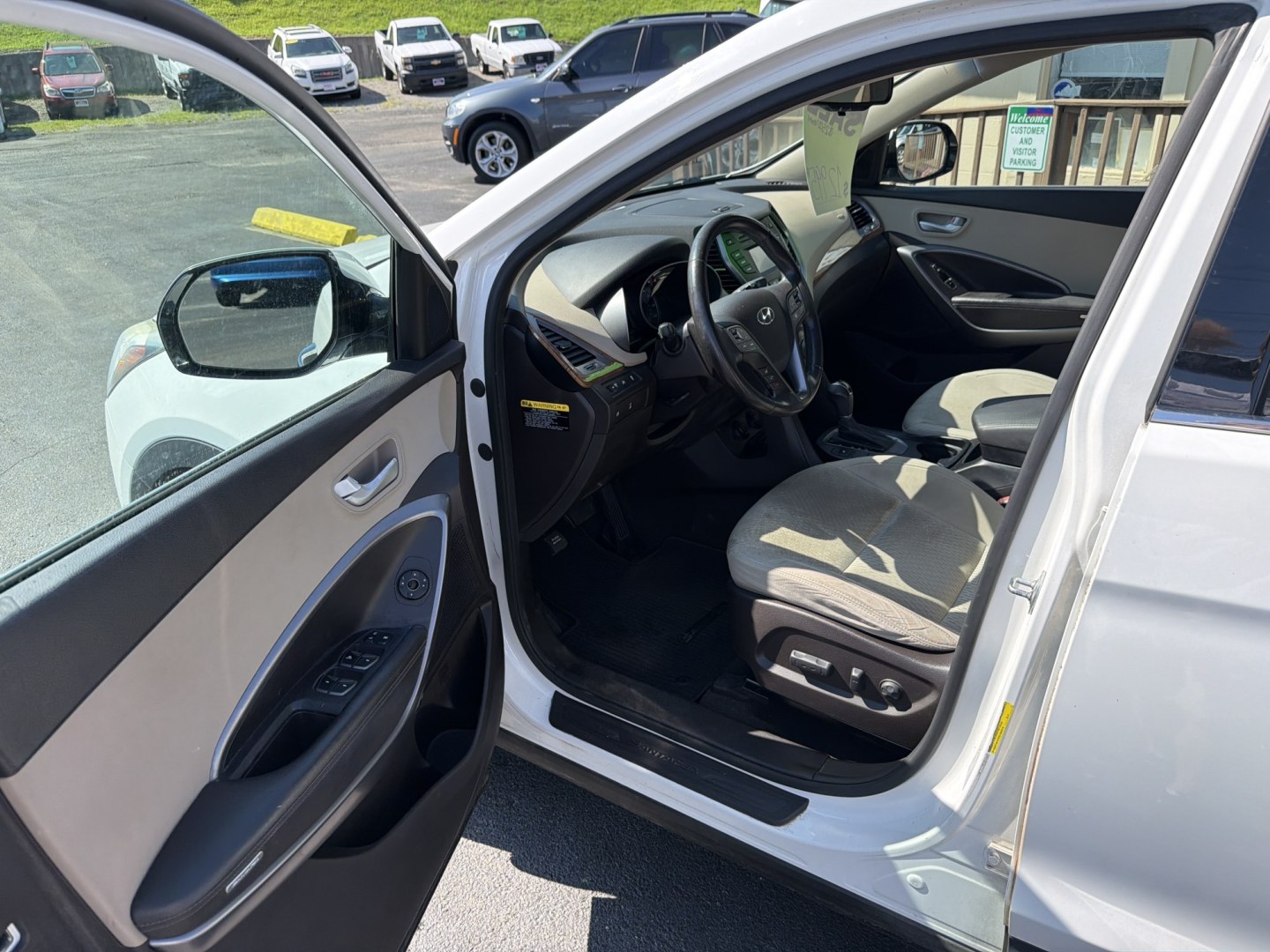 2014 WHITE Hyundai Santa Fe GLS AWD (KM8SMDHF8EU) with an 3.3L V6 DOHC 24V engine, 6A transmission, located at 5700 Curlew Drive, Norfolk, VA, 23502, (757) 455-6330, 36.841885, -76.209412- Photo#5