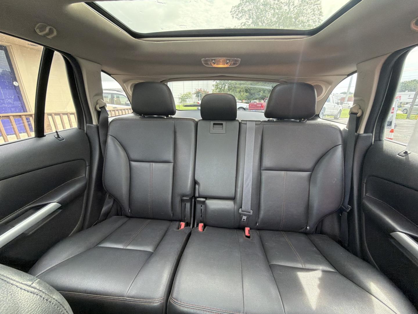 2013 Silver Ford Edge Limited AWD (2FMDK4KC5DB) with an 3.5L V6 DOHC 24V engine, 6A transmission, located at 5700 Curlew Drive, Norfolk, VA, 23502, (757) 455-6330, 36.841885, -76.209412- Photo#8