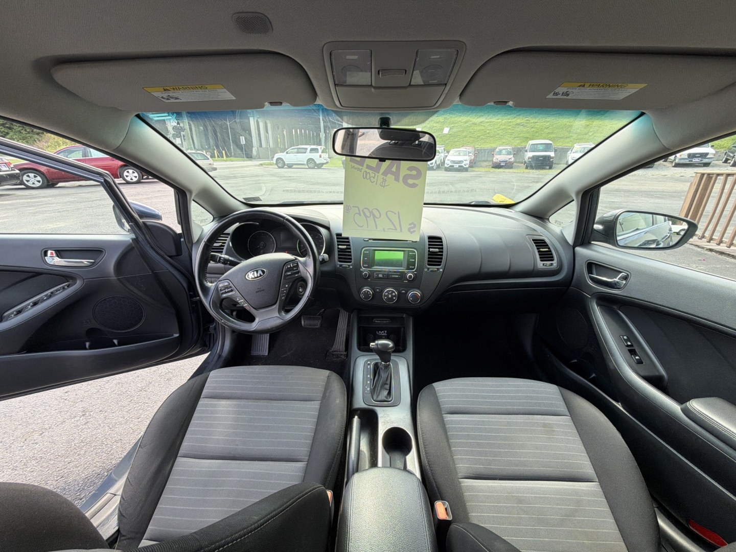 2015 Gray Kia Forte 5-Door EX (KNAFX5A83F5) with an 2.0L L4 DOHC 16V engine, 6A transmission, located at 5700 Curlew Drive, Norfolk, VA, 23502, (757) 455-6330, 36.841885, -76.209412- Photo#6