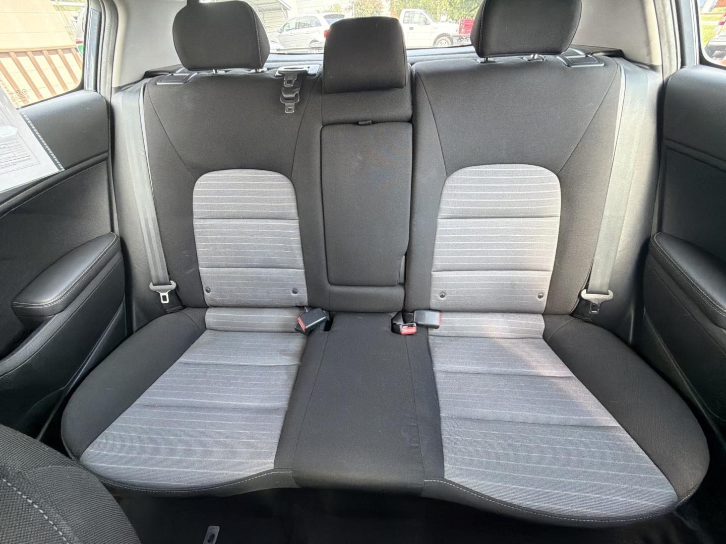 2015 Gray Kia Forte 5-Door EX (KNAFX5A83F5) with an 2.0L L4 DOHC 16V engine, 6A transmission, located at 5700 Curlew Drive, Norfolk, VA, 23502, (757) 455-6330, 36.841885, -76.209412- Photo#8