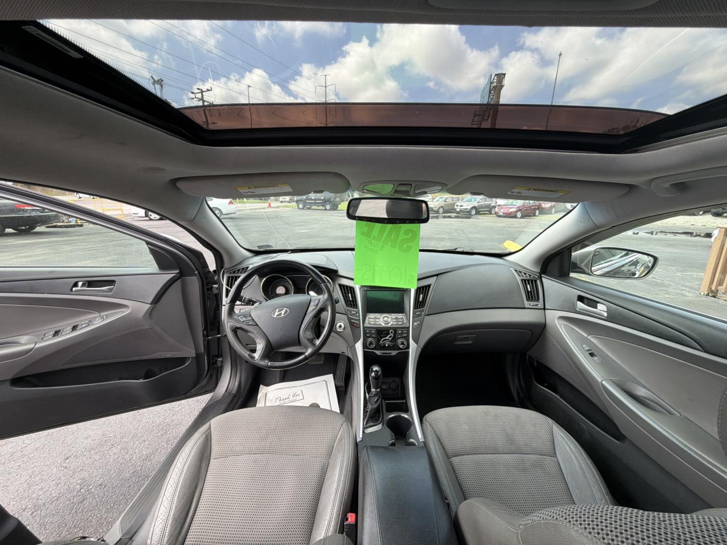2013 Gray Hyundai Sonata SE Auto (5NPEC4AB0DH) with an 2.0L L4 DOHC 16V engine, 6-Speed Automatic transmission, located at 5700 Curlew Drive, Norfolk, VA, 23502, (757) 455-6330, 36.841885, -76.209412- Photo#6