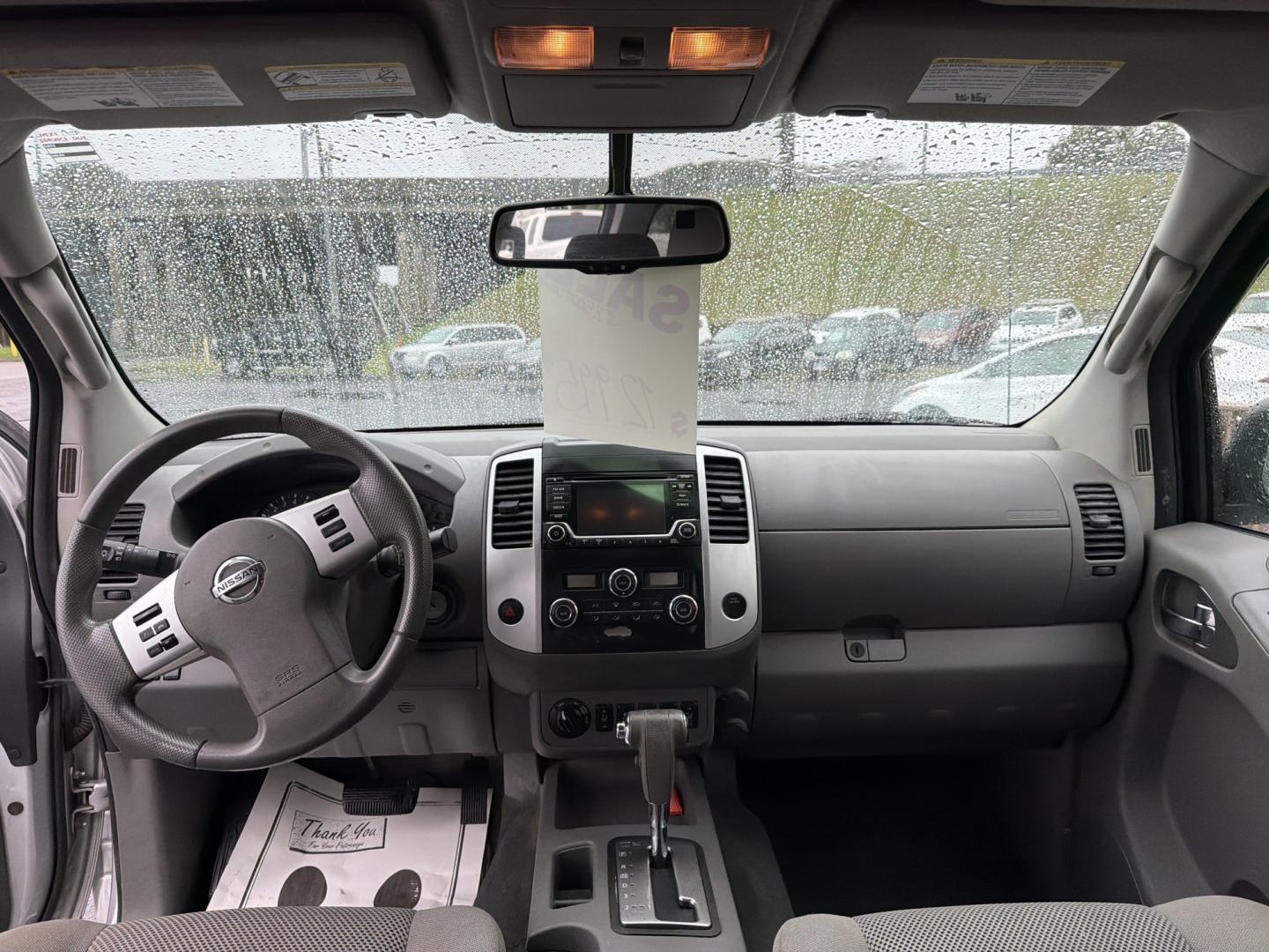 2015 Nissan Frontier SL Crew Cab 5AT 4WD (1N6AD0EV9FN) with an 4.0L V6 DOHC 24V engine, 5-Speed Automatic transmission, located at 5700 Curlew Dr., Norfolk, VA, 23502, (703) 554-4373, 36.841885, -76.209412 - Buy Here, Pay Here auto loans Quality Used Cars Norfolk VA No Credit Check auto financing- Photo#6