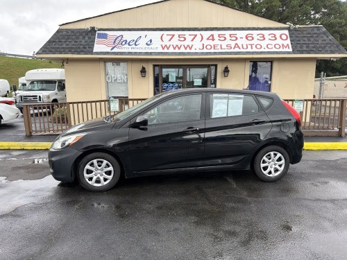 2012 Hyundai Accent GS 5-Door