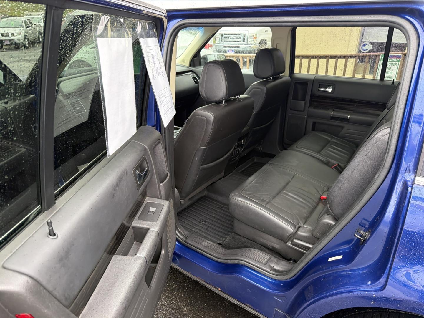 2014 Blue Ford Flex SEL FWD (2FMGK5C83EB) with an 3.5L V6 DOHC 24V engine, 6-Speed Automatic Overdrive transmission, located at 5700 Curlew Drive, Norfolk, VA, 23502, (757) 455-6330, 36.841885, -76.209412- Photo#7
