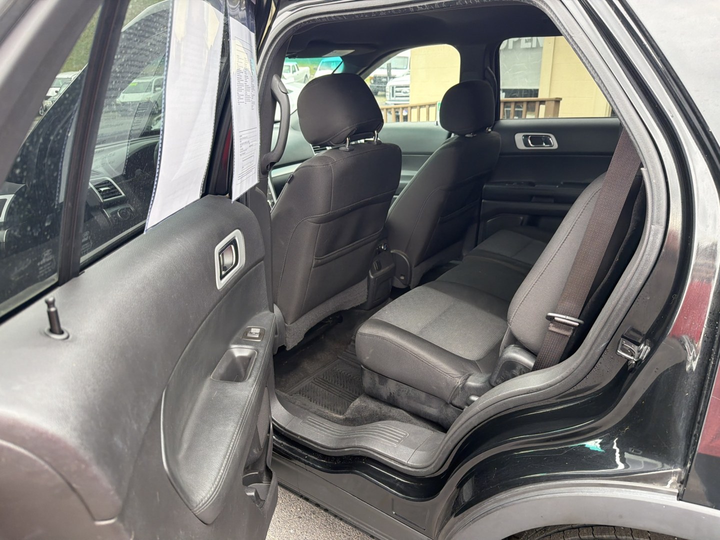 2012 Ford Explorer XLT 4WD (1FMHK8D88CG) with an 3.5L V6 DOHC 24V engine, 6-Speed Automatic transmission, located at 5700 Curlew Dr., Norfolk, VA, 23502, (703) 554-4373, 36.841885, -76.209412- Photo#7