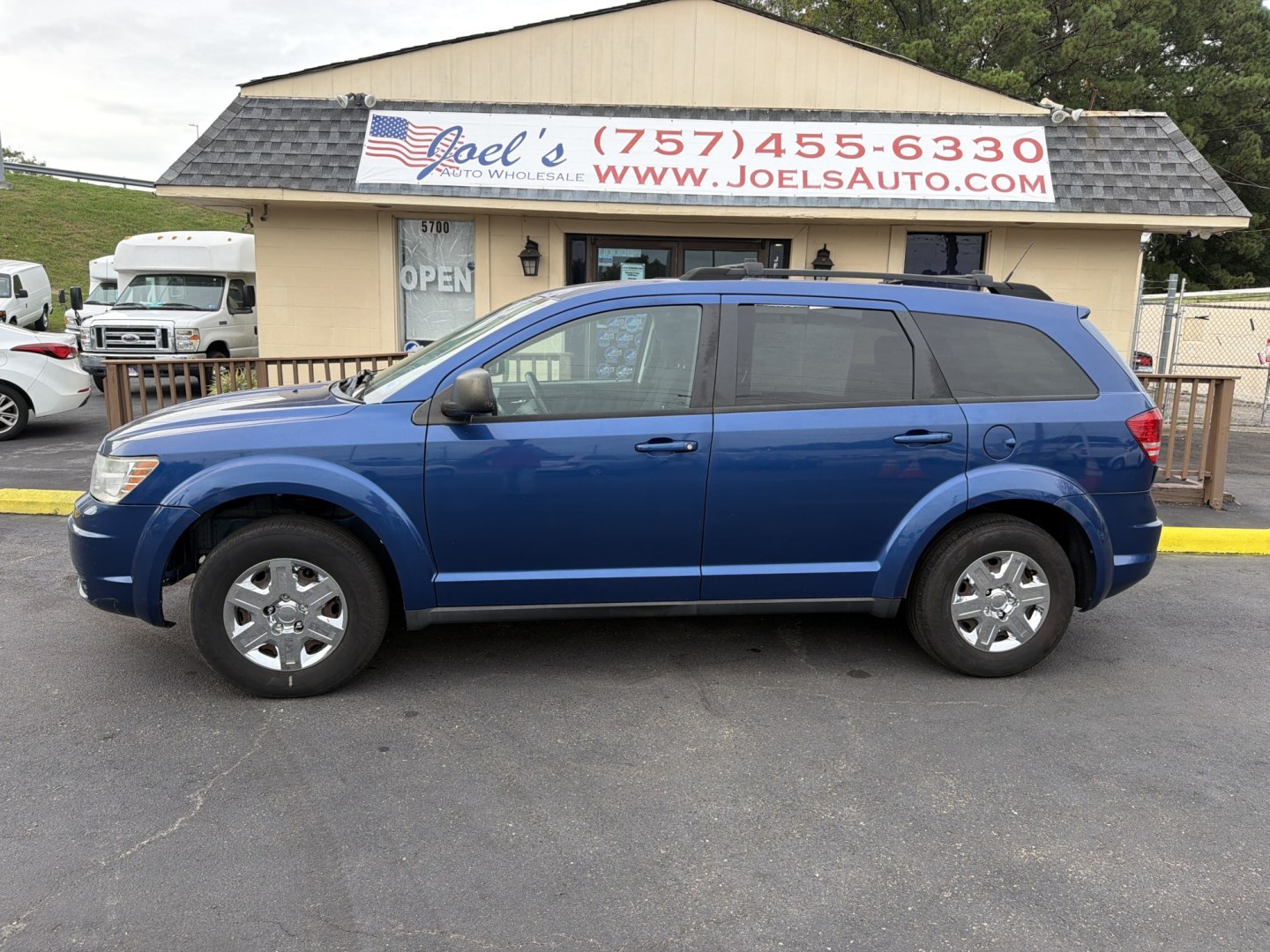 2010 Blue Dodge Journey SE (3D4PG4FB7AT) with an 2.4L L4 DOHC 16V engine, 4A transmission, located at 5700 Curlew Drive, Norfolk, VA, 23502, (757) 455-6330, 36.841885, -76.209412- Photo#0