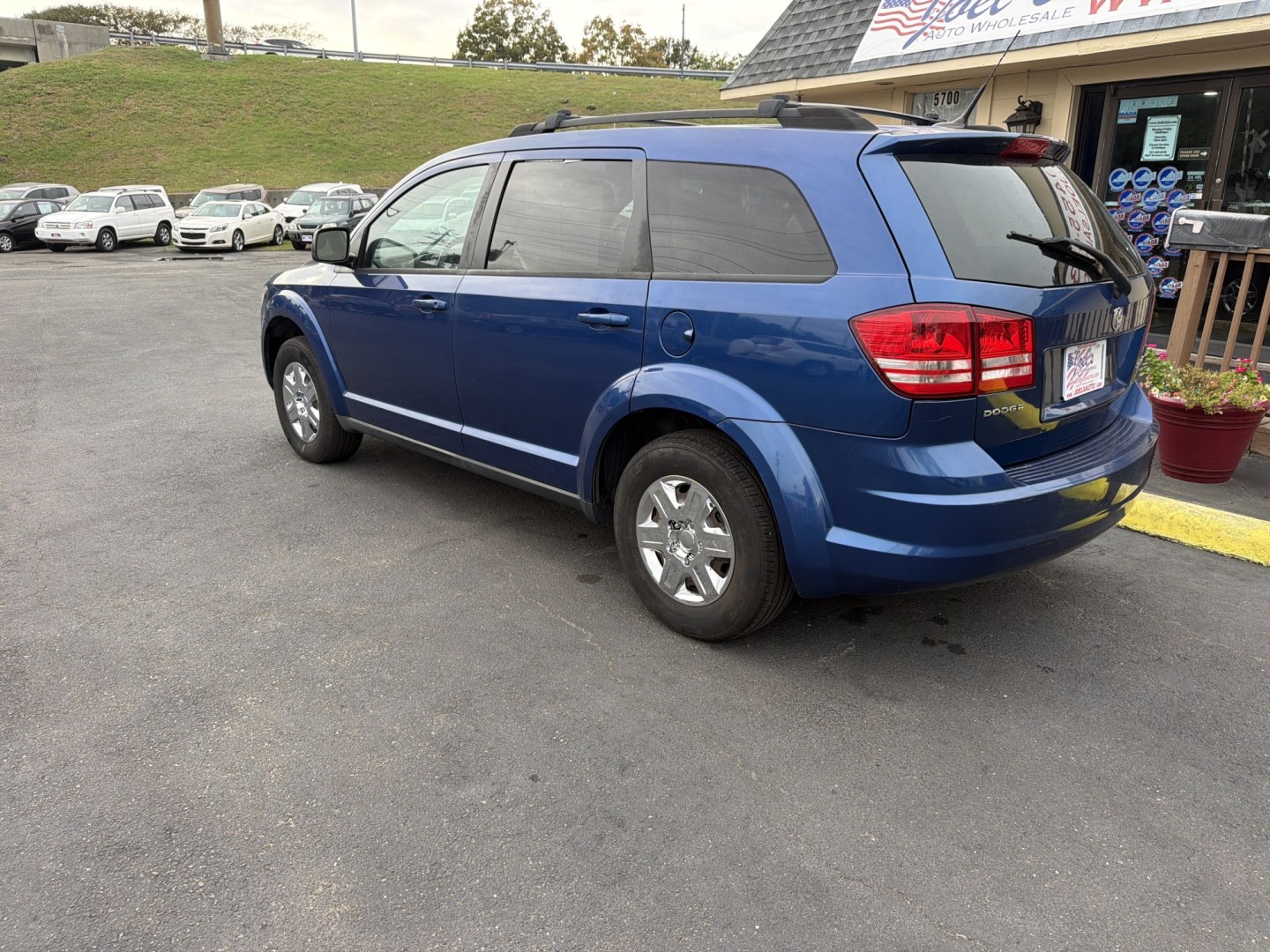 2010 Blue Dodge Journey SE (3D4PG4FB7AT) with an 2.4L L4 DOHC 16V engine, 4A transmission, located at 5700 Curlew Drive, Norfolk, VA, 23502, (757) 455-6330, 36.841885, -76.209412- Photo#1