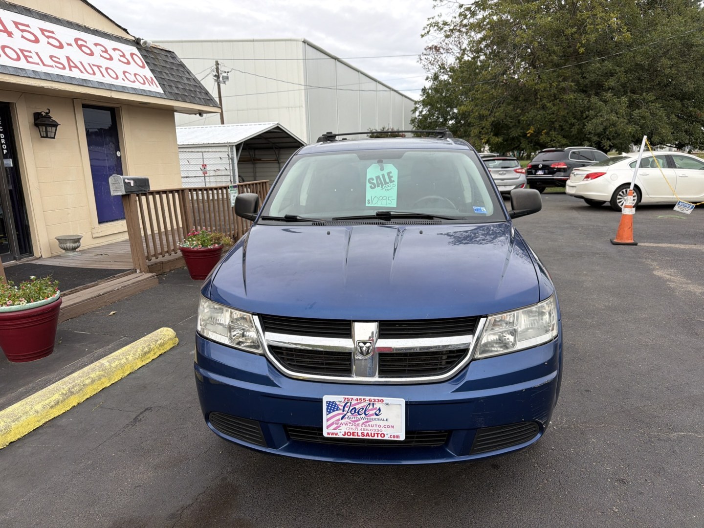 2010 Blue Dodge Journey SE (3D4PG4FB7AT) with an 2.4L L4 DOHC 16V engine, 4A transmission, located at 5700 Curlew Drive, Norfolk, VA, 23502, (757) 455-6330, 36.841885, -76.209412- Photo#4