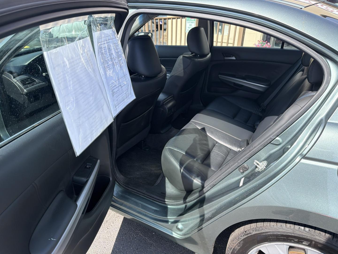 2010 Green Honda Accord EX-L V-6 Sedan AT (1HGCP3F87AA) with an 3.5L V6 SOHC 24V engine, 5A transmission, located at 5700 Curlew Drive, Norfolk, VA, 23502, (757) 455-6330, 36.841885, -76.209412 - Buy Here, Pay Here auto loans Quality Used Cars Norfolk VA No Credit Check auto financing- Photo#7