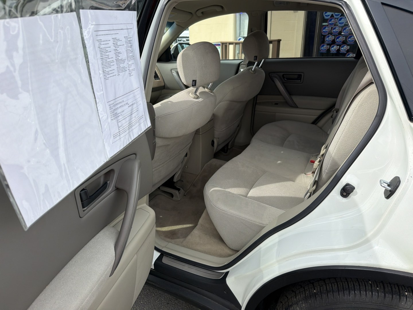2004 WHITE Infiniti FX FX35 2WD (JNRAS08UX4X) with an 3.5L V6 DOHC 32V engine, 5A OD transmission, located at 5700 Curlew Drive, Norfolk, VA, 23502, (757) 455-6330, 36.841885, -76.209412- Photo#7
