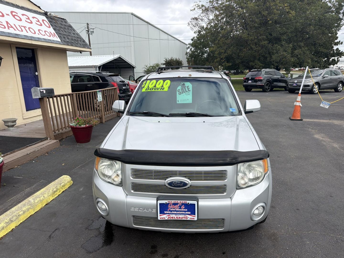 2008 Silver Ford Escape Limited 4WD (1FMCU94158K) with an 3.0L V6 DOHC 24V engine, 4A OD transmission, located at 5700 Curlew Drive, Norfolk, VA, 23502, (757) 455-6330, 36.841885, -76.209412 - Buy Here, Pay Here auto loans Quality Used Cars Norfolk VA No Credit Check auto financing- Photo#4