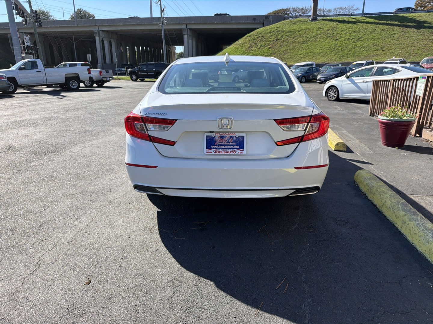 2018 WHITE Honda Accord LX CVT (1HGCV1F16JA) with an 1.5L L4 DOHC 16V engine, CVT transmission, located at 5700 Curlew Dr., Norfolk, VA, 23502, (703) 554-4373, 36.841885, -76.209412- Photo#2