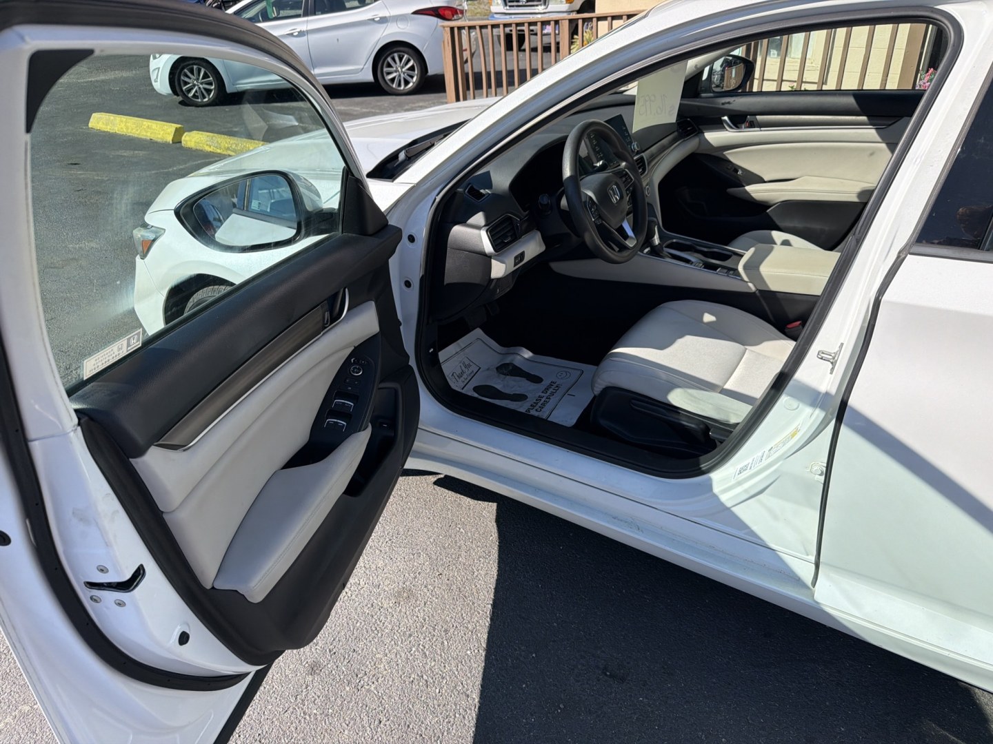 2018 WHITE Honda Accord LX CVT (1HGCV1F16JA) with an 1.5L L4 DOHC 16V engine, CVT transmission, located at 5700 Curlew Dr., Norfolk, VA, 23502, (703) 554-4373, 36.841885, -76.209412- Photo#5