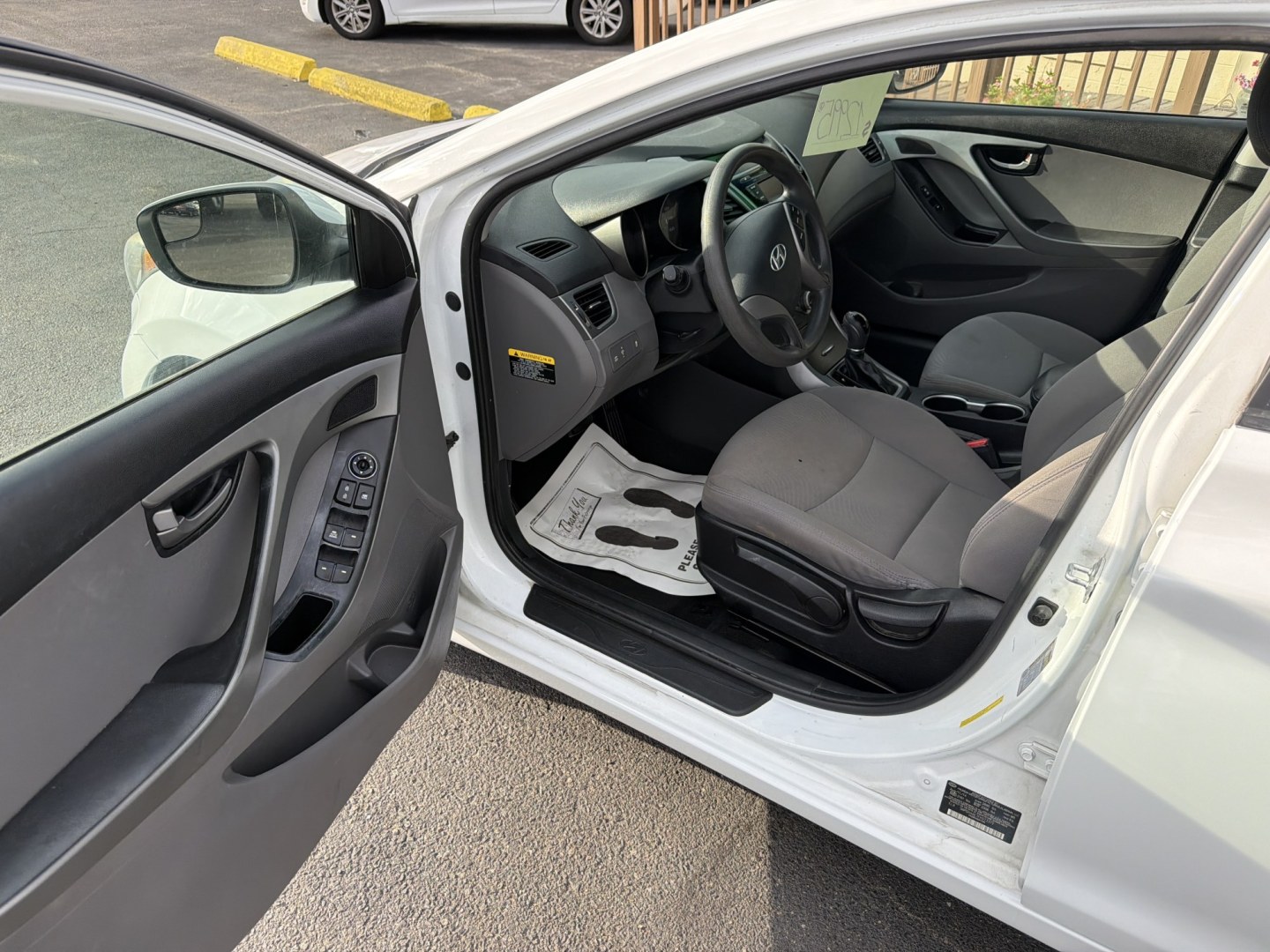 2015 WHITE Hyundai Elantra Limited (5NPDH4AE7FH) with an 1.8L L4 DOHC 16V engine, 6A transmission, located at 5700 Curlew Drive, Norfolk, VA, 23502, (757) 455-6330, 36.841885, -76.209412- Photo#5