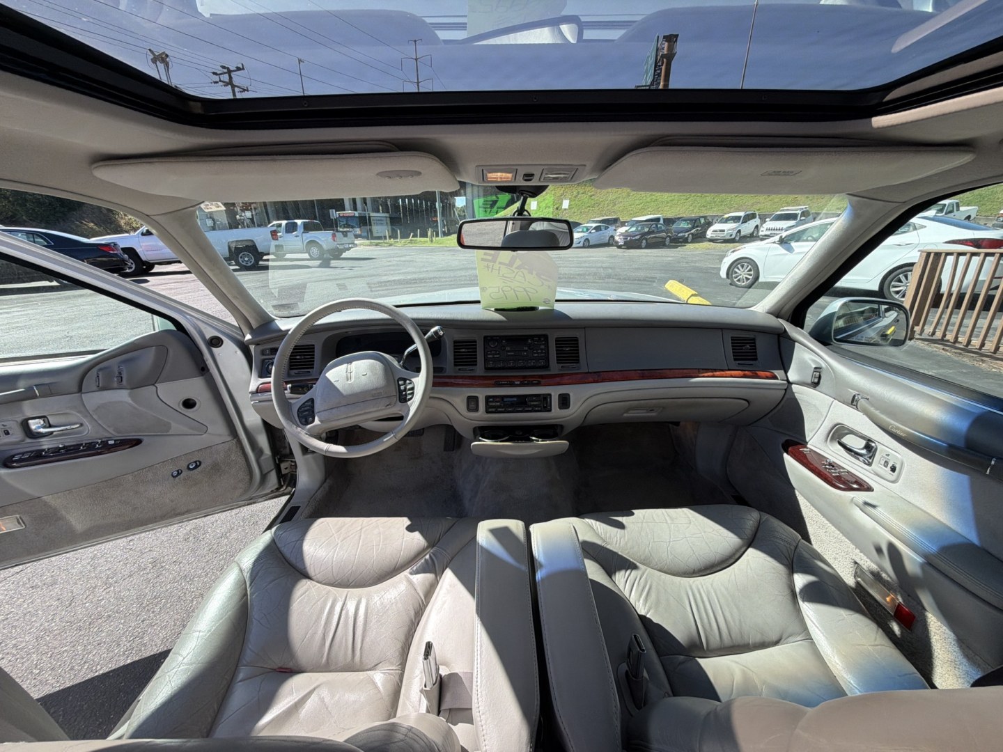 1996 Silver Lincoln Town Car Cartier (1LNLM83W2TY) with an 4.6L V8 SOHC 16V engine, 4A OD transmission, located at 5700 Curlew Dr., Norfolk, VA, 23502, (703) 554-4373, 36.841885, -76.209412- Photo#6