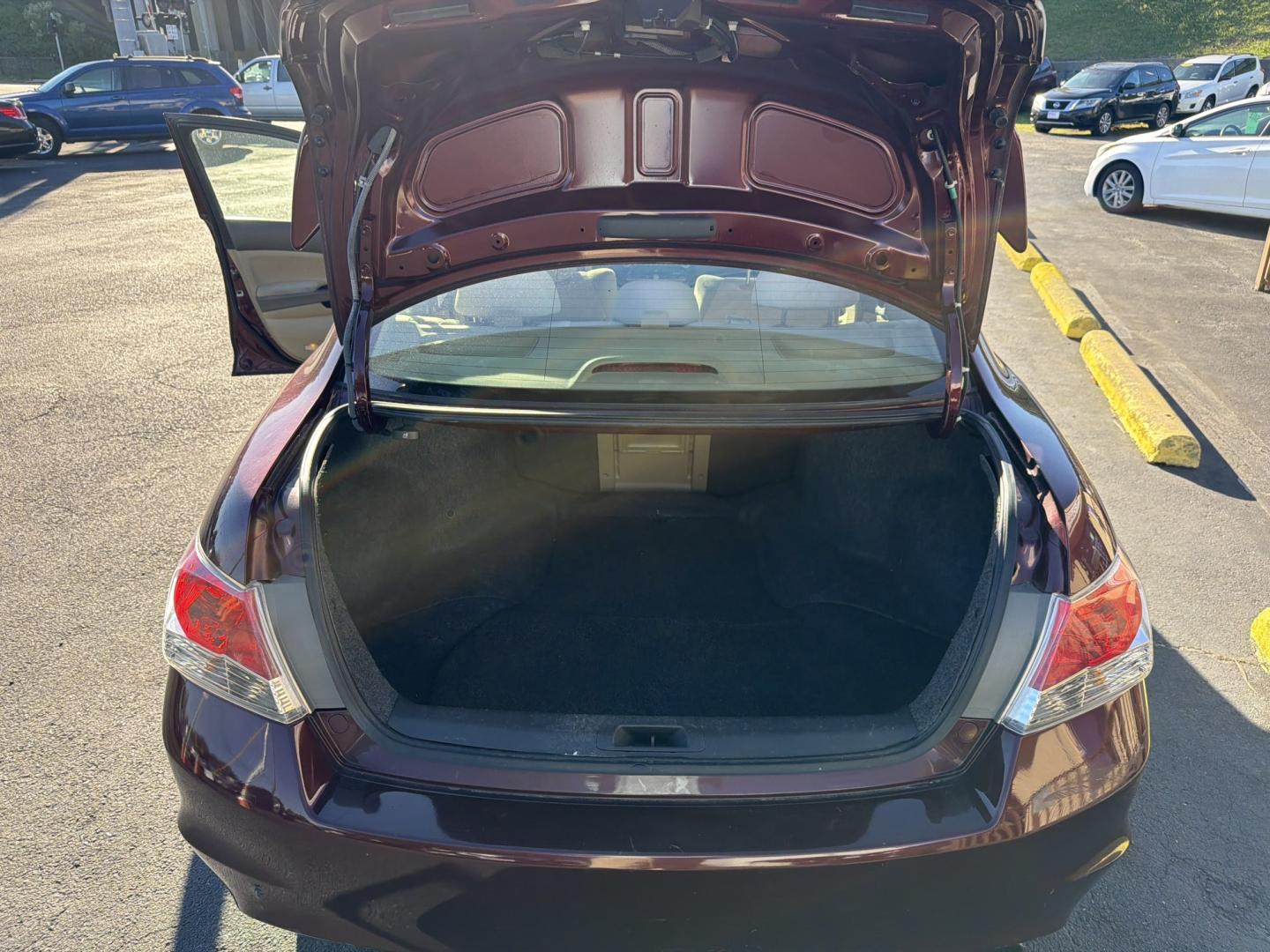 2009 Honda Accord LX-P Sedan AT (1HGCP26419A) with an 2.4L L4 DOHC 16V engine, 5A transmission, located at 5700 Curlew Drive, Norfolk, VA, 23502, (757) 455-6330, 36.841885, -76.209412- Photo#9