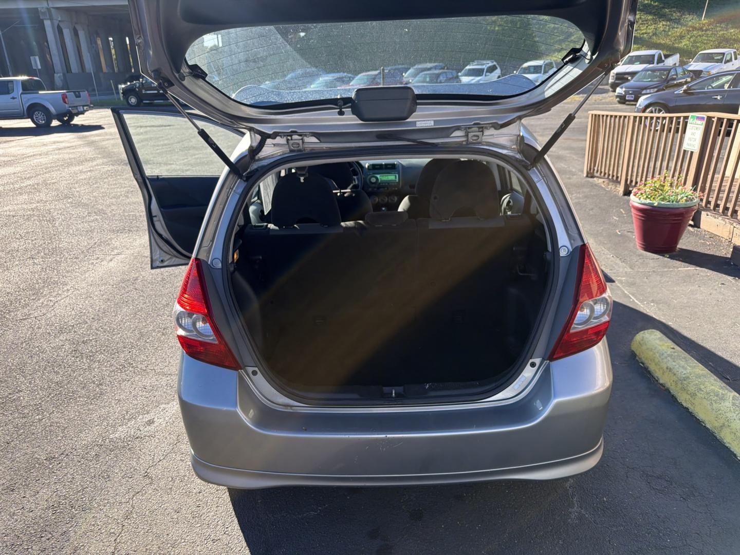 2008 Honda Fit Sport 5-Speed AT (JHMGD38698S) with an 1.5L L4 SOHC 16V engine, 5A OD transmission, located at 5700 Curlew Dr., Norfolk, VA, 23502, (703) 554-4373, 36.841885, -76.209412- Photo#9