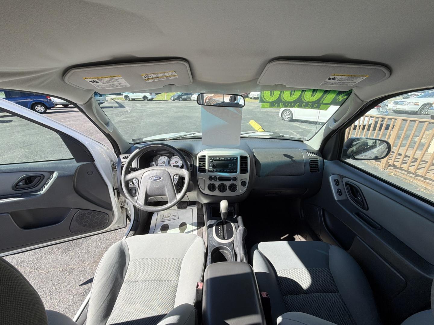 2007 WHITE Ford Escape XLT 2WD 2.3L (1FMYU03Z57K) with an 2.3L L4 DOHC 16V engine, 4A OD transmission, located at 5700 Curlew Drive, Norfolk, VA, 23502, (757) 455-6330, 36.841885, -76.209412- Photo#6