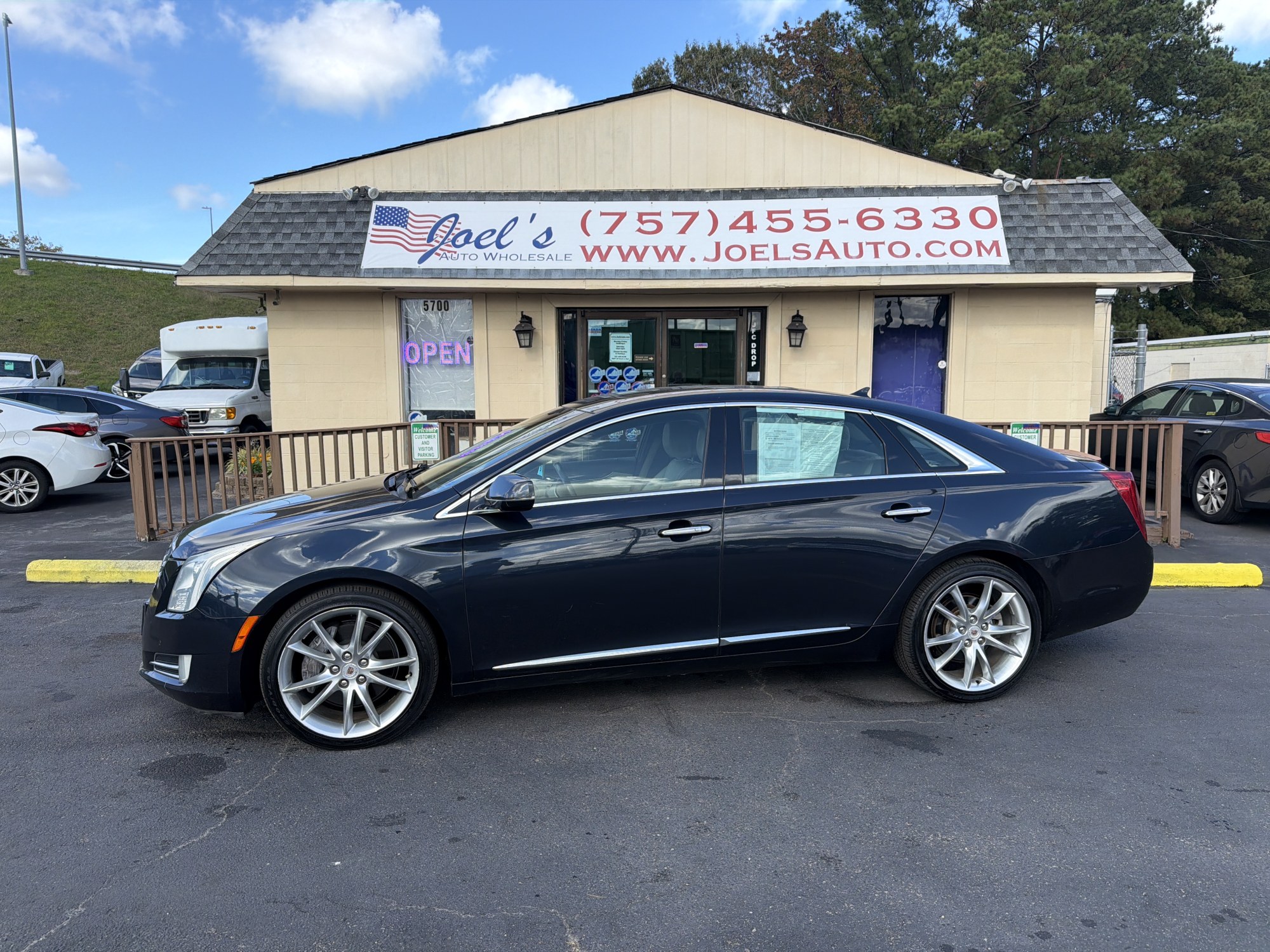 photo of 2014 Cadillac XTS Premium AWD